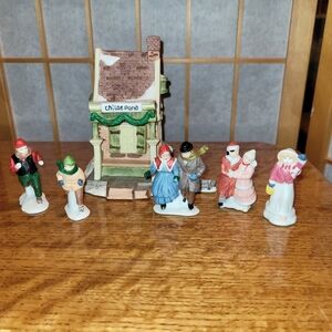 Department 56 Dickend Village Set